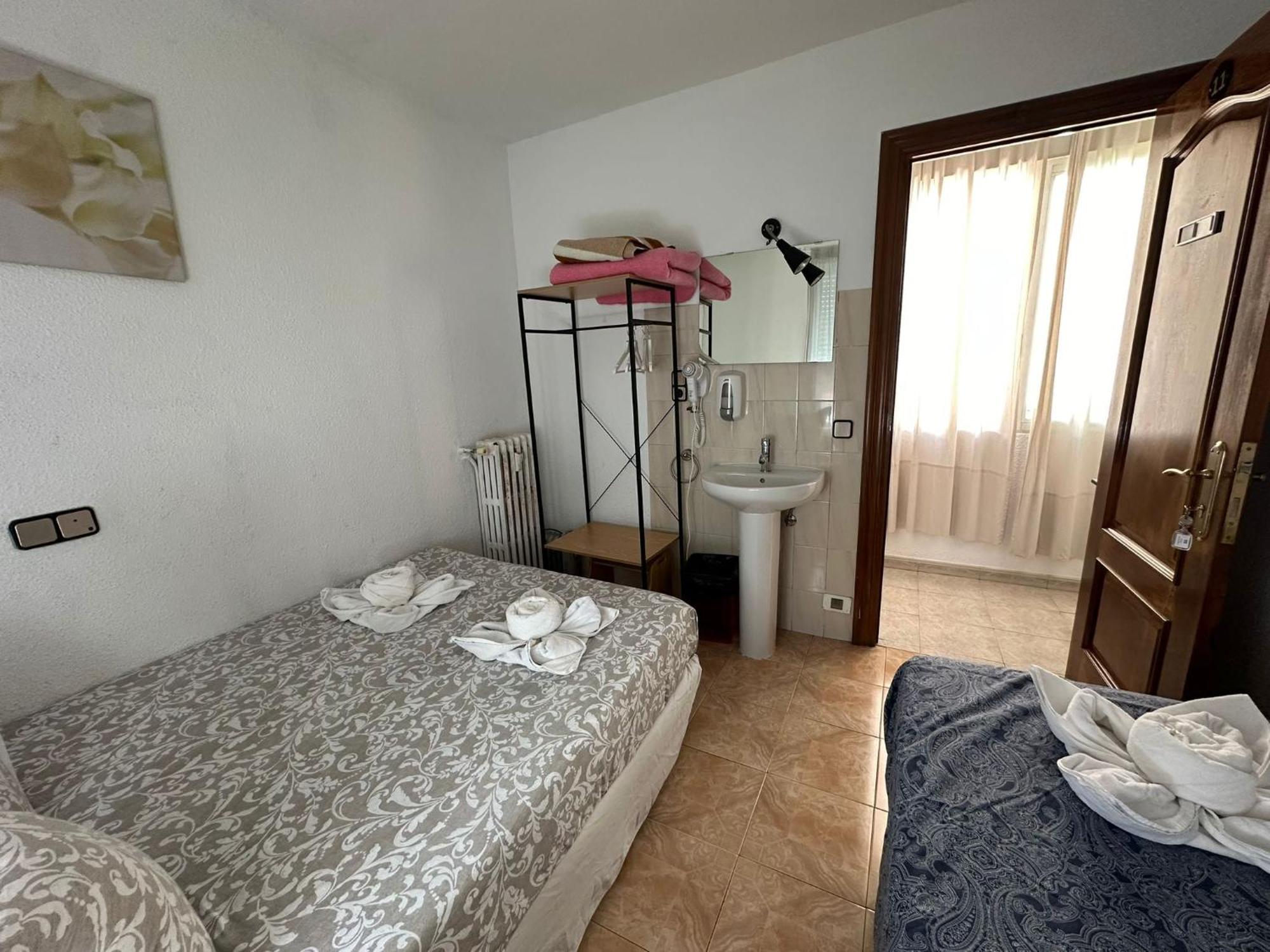Hostal Arrate — Photos 1