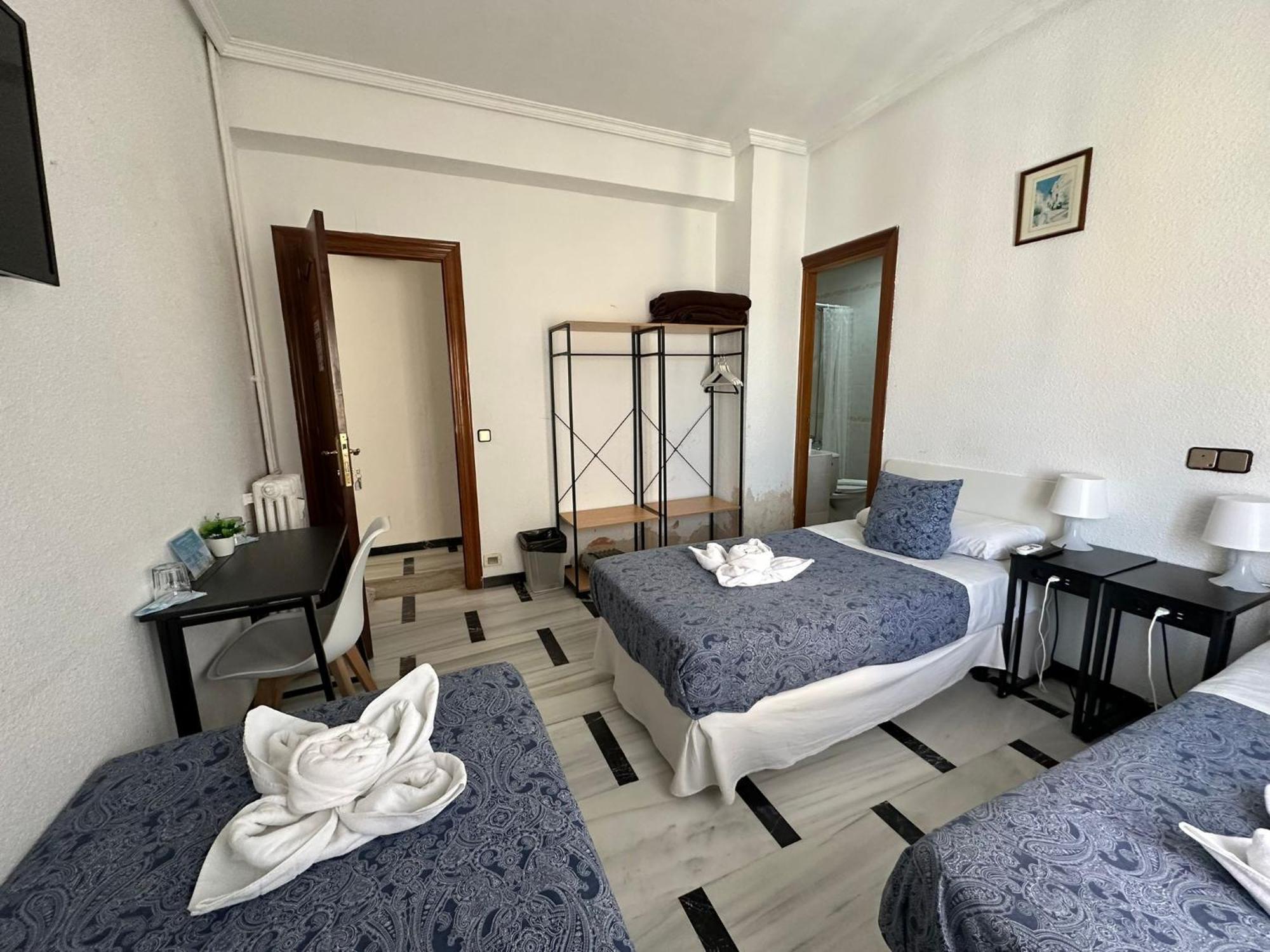 Hostal Arrate — Photos 2